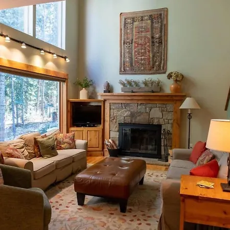 3 Bdr Mountain Home With Hot Tub Minutes To Lifts